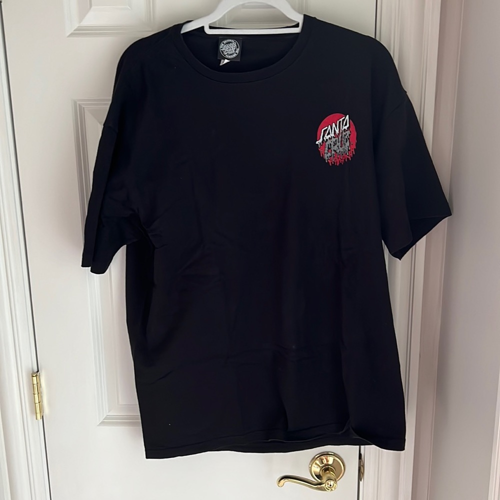 Santa Cruz graphic tee